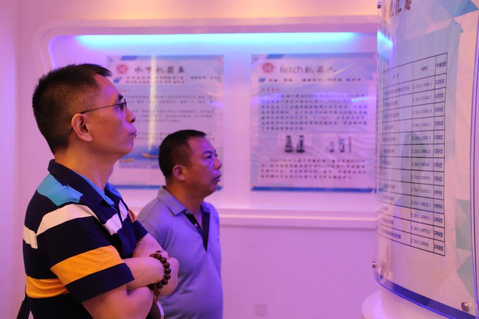 17.10.02 av大平台
成功举办1987届校友30周年毕业聚会373c8a2b56d0acab 17.10.02 av大平台
成功举办1987届校友30周年毕业聚会373c8a2b56d0acab