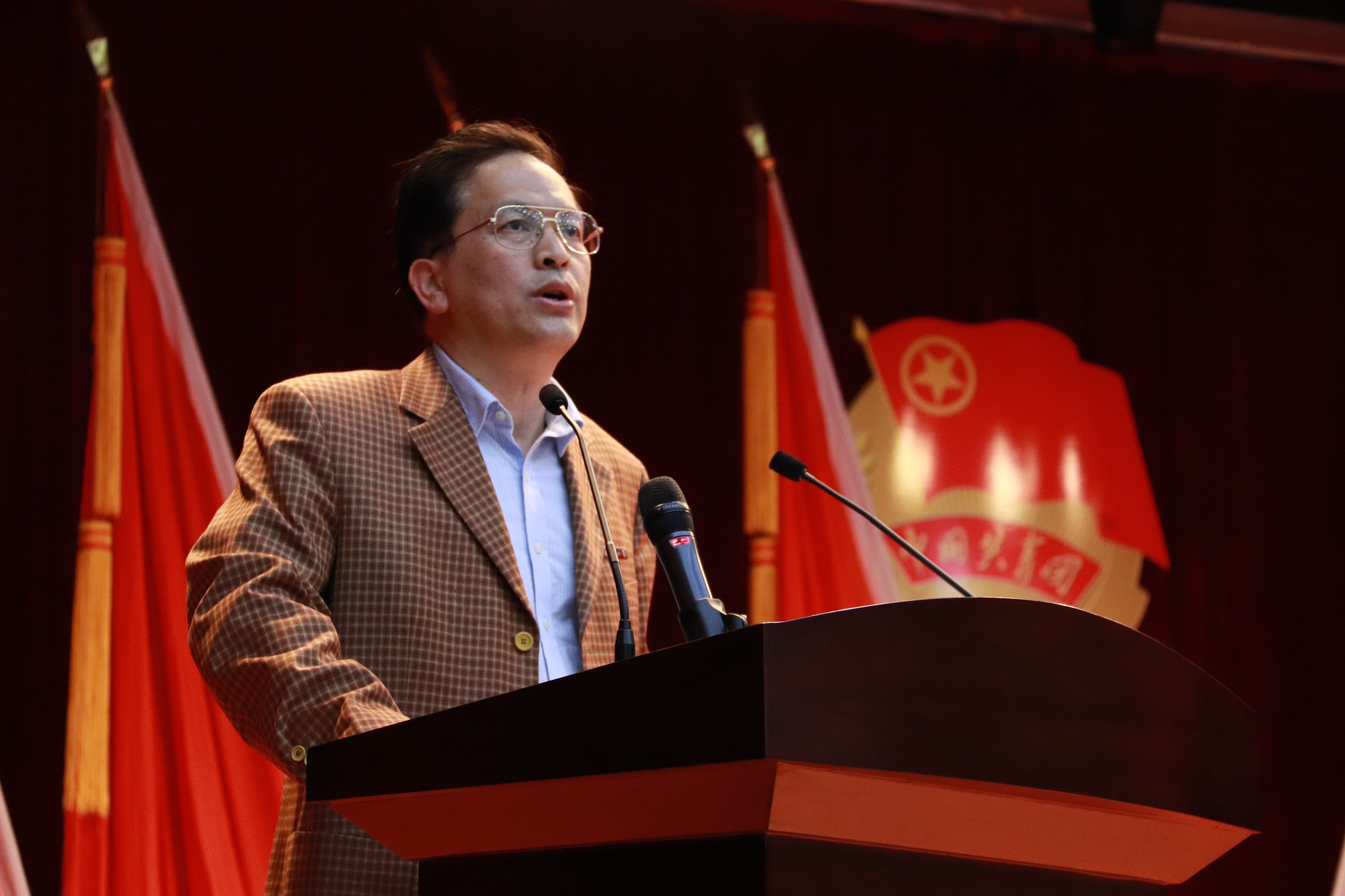 院党委书记陈为旭研究员致辞 院党委书记陈为旭研究员致辞