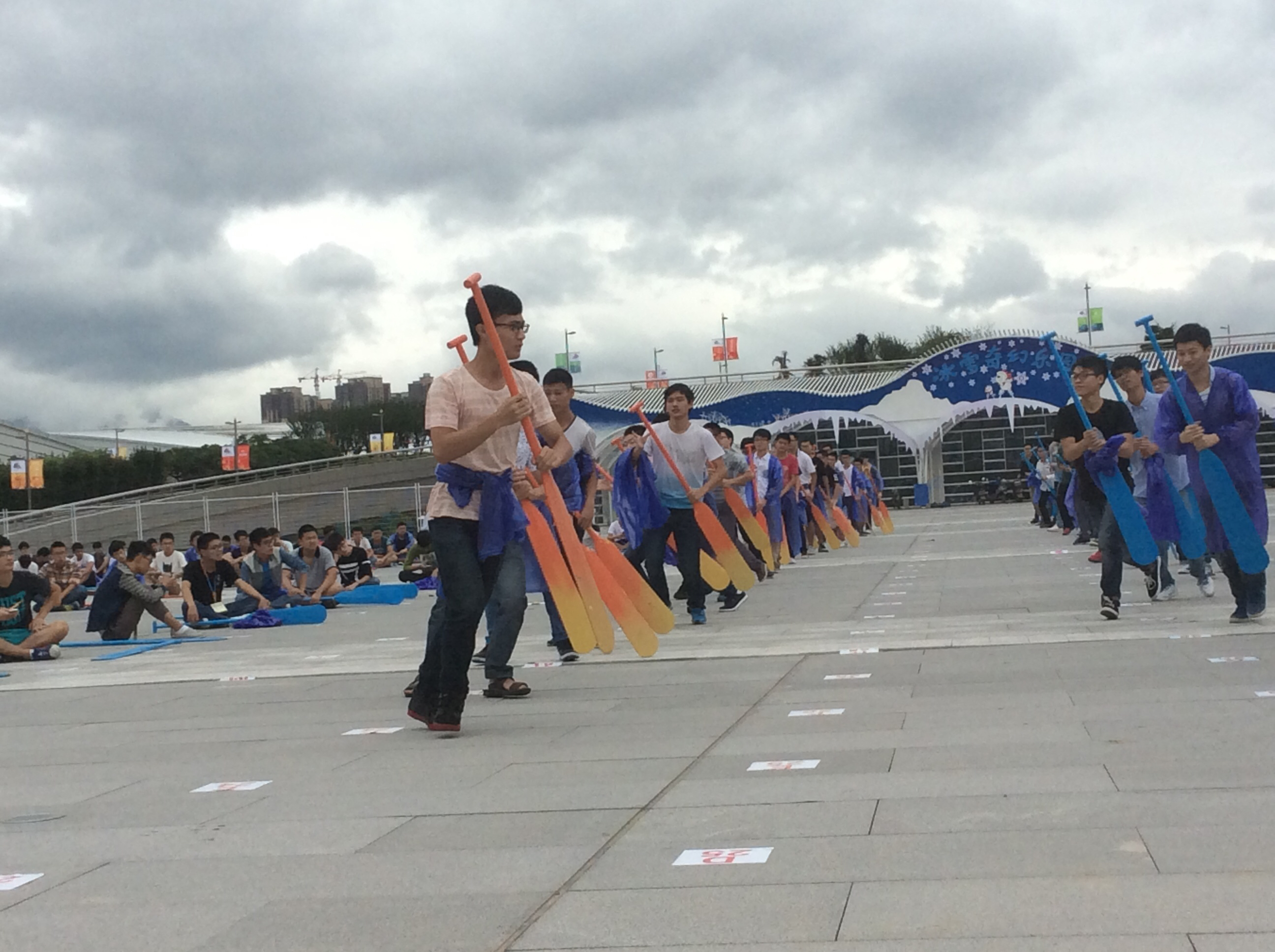 av大平台
青运会开幕式表演排练 (2) av大平台
青运会开幕式表演排练 (2)