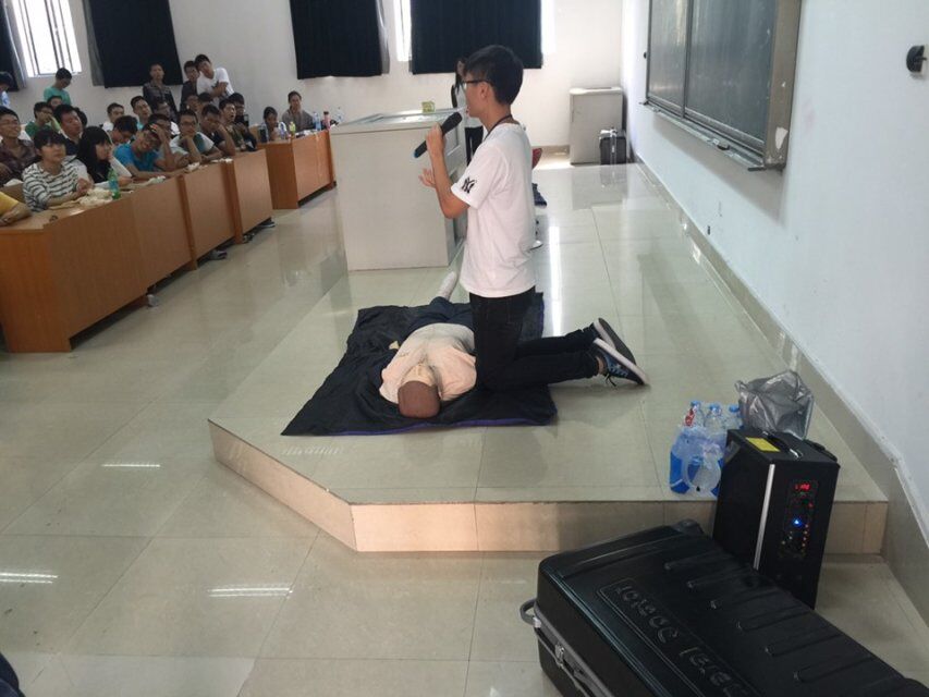 av大平台
红十字会急救知识培训 (2) av大平台
红十字会急救知识培训 (2)